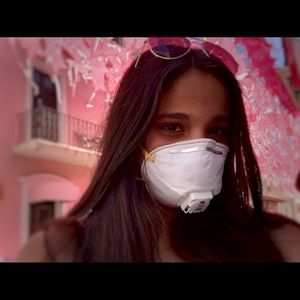 Meet your Posher, Amira